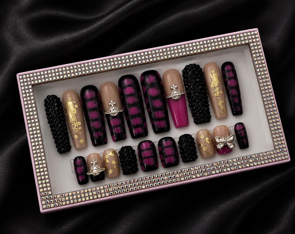 Midnight Plaid Luxe Mommy & Mini Me Press-On Nail Set 🖤✨💎