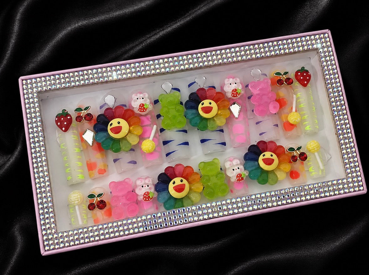 Gummy Garden Mommy & Mini Me Press-On Nail Set 💖✨